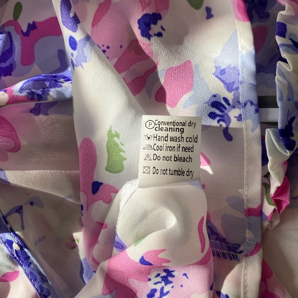 Womens - Picture 4 of 5